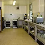 Yha Hostel *