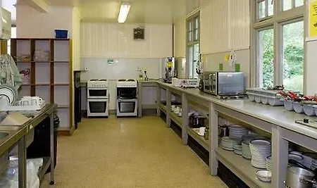 Yha Hostel *